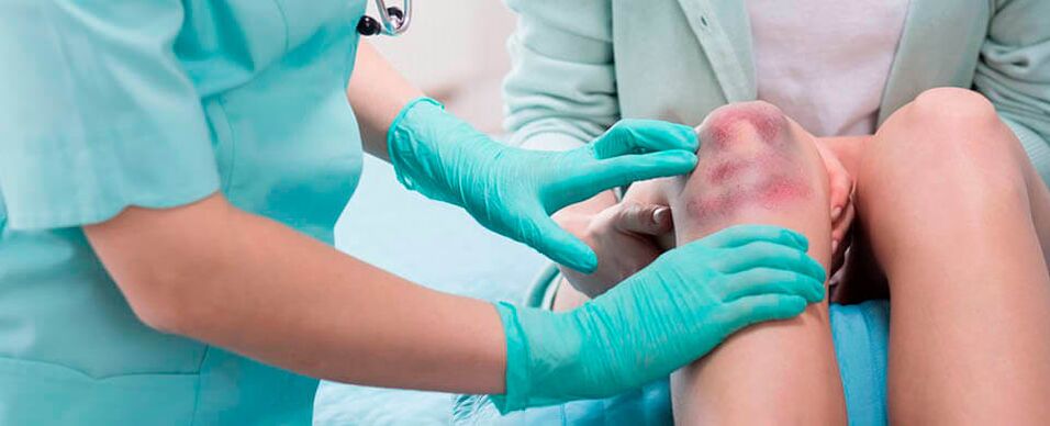 Your doctor will examine your knee if you have an injury
